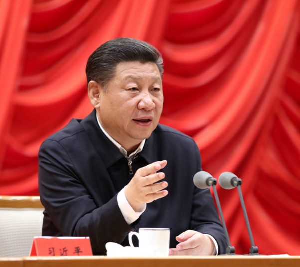 2月13日，省部級主要領導干部學習貫徹十八屆六中全會精神專題研討班在中央黨校開班。中共中央總書記、國家主席、中央軍委主席習近平在開班式上發表重要講話。新華社記者 謝環馳 攝